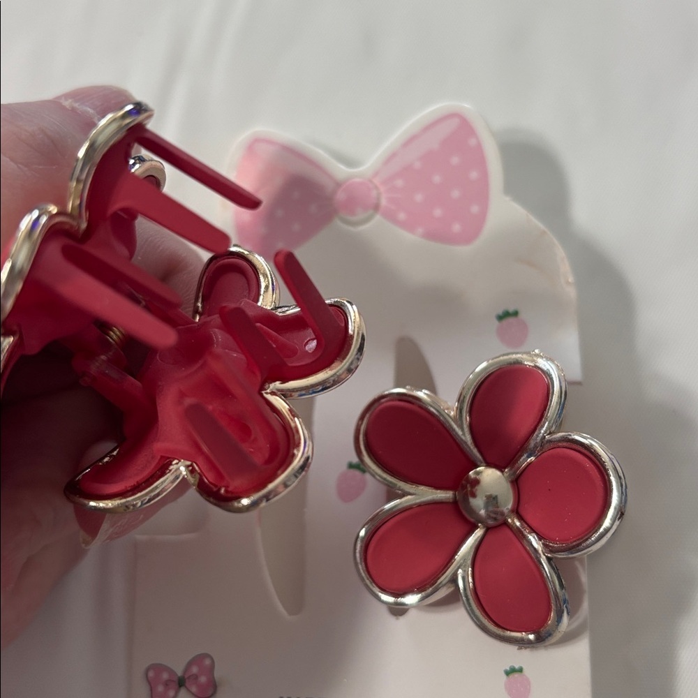 Flower Hair Clips (1 Pair)-Coral - Picture 2 of 2